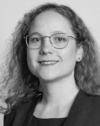 Daniela Sommerhalder ist Doktorandin an der Theologischen Fakultät der Universität Zürich. In ihrem Promotionsprojekt untersucht sie das Miteinander von Generationen in Kirchgemeinden. Ihre Interessensschwerpunkte sind Praktische Theologie und Qualitative Forschung. Bei QualiZüri engagiert sich Daniela Sommerhalder in der Entwicklung und Organisation und ist Ansprechpartnerin für an der Peer-Mentoring-Gruppe Interessierte.